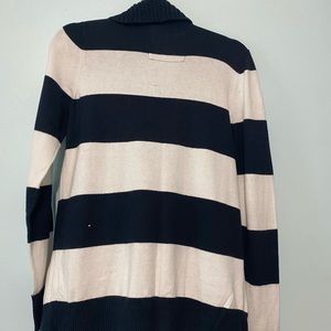 Abercrombie and Fitch Sweater